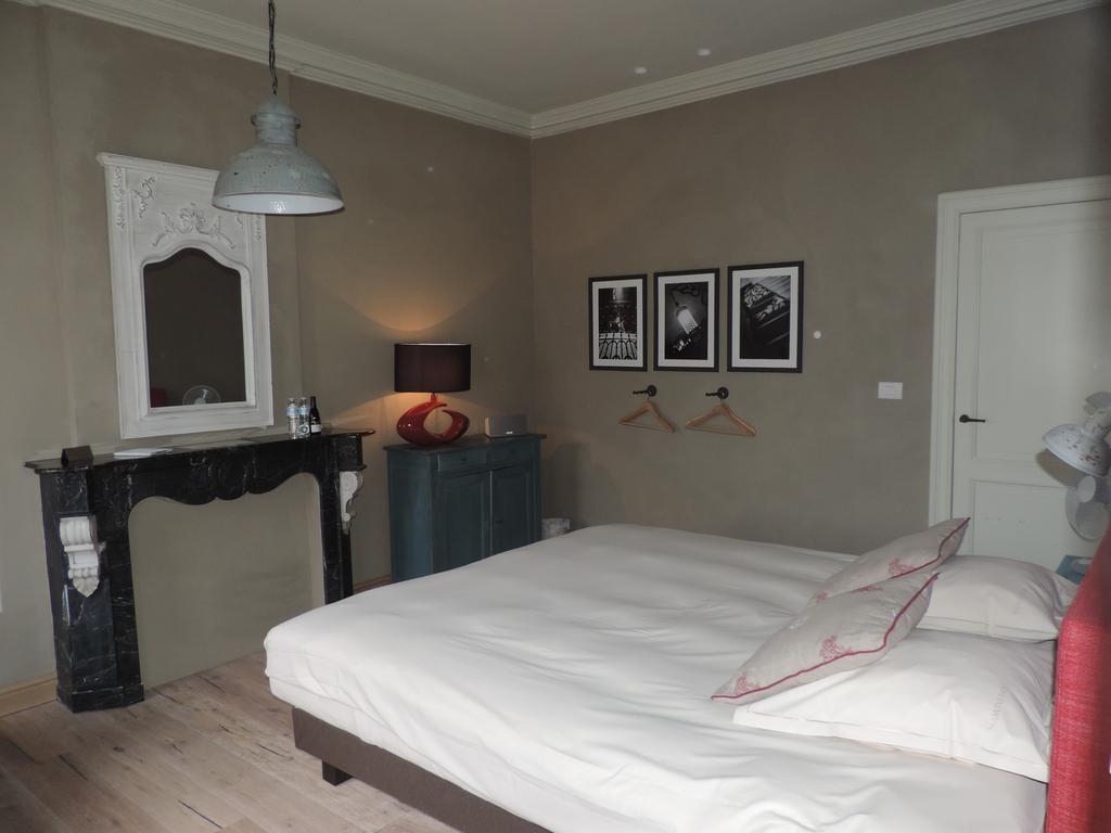 B&B Saint-Sauveur Brügge Zimmer foto